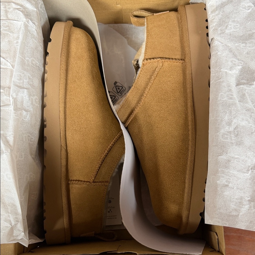 Ugg Women’s Micro - image 6